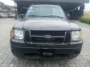Ford Explorer 2005 Gray