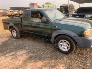 Nissan Frontier 2003 Green