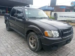 Ford Explorer 2005 Gray