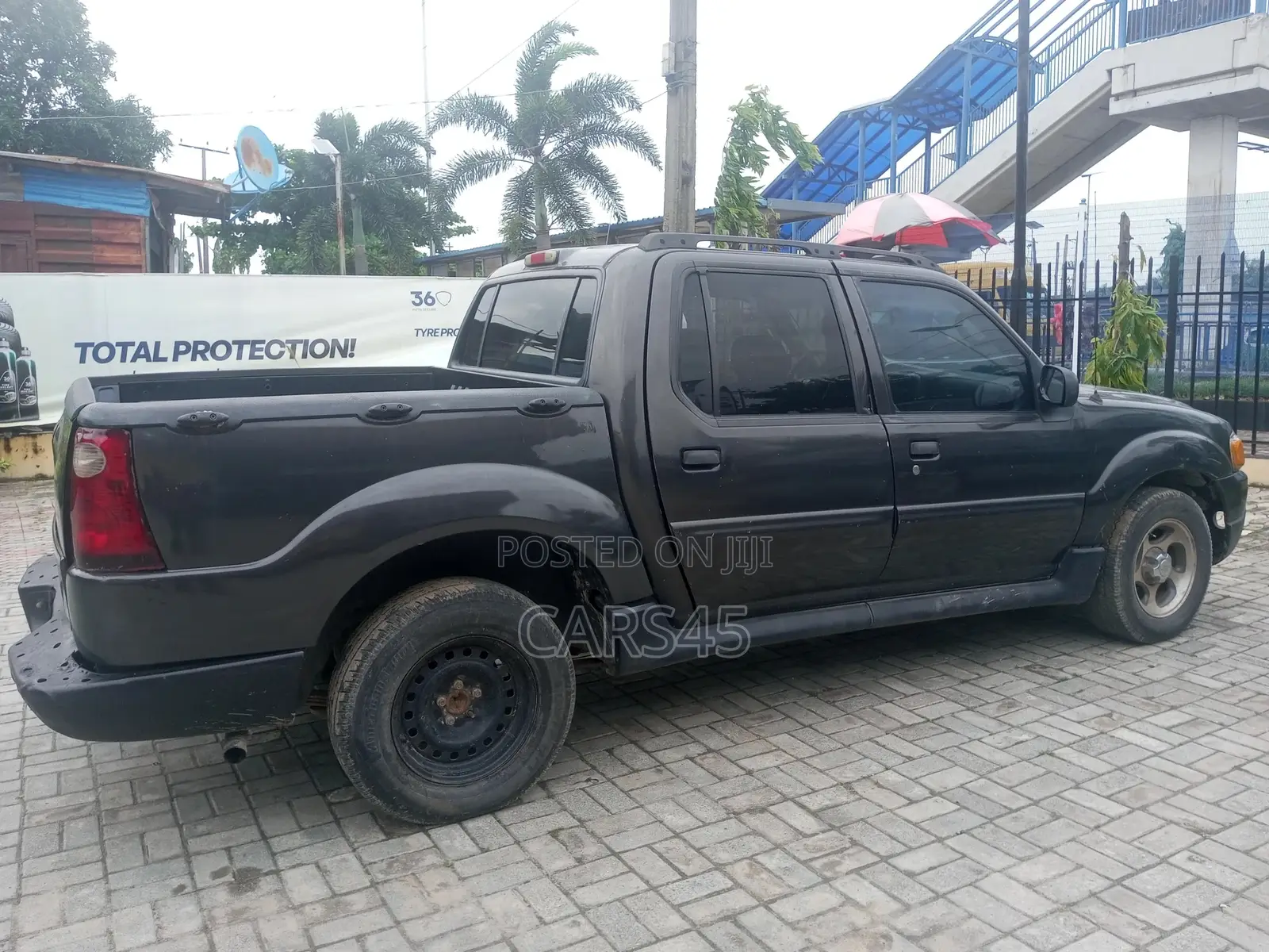 Ford Explorer 2005 Gray