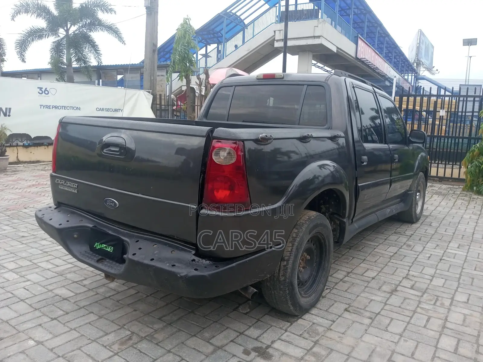 Ford Explorer 2005 Gray