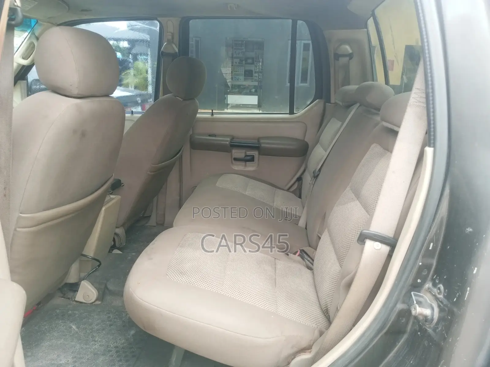 Ford Explorer 2005 Gray