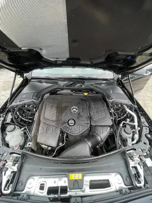 Mercedes-Benz C300 2024 Black