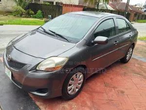 Toyota Yaris 2008 Gray
