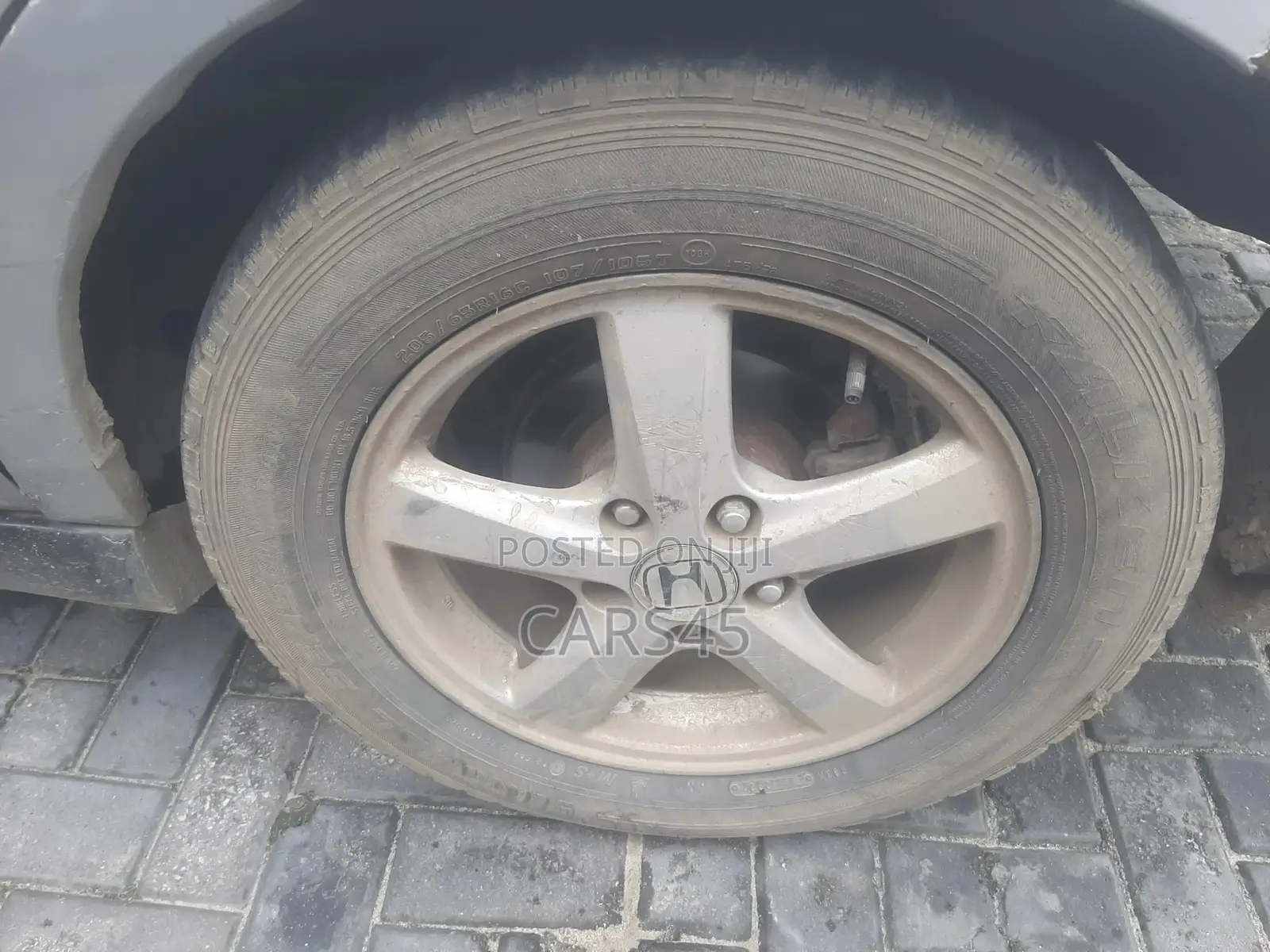 Honda Accord 2005 Silver