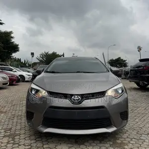 Toyota Corolla LE Premium 4dr Sedan (1.8L 4cyl CVT) 2015 Gray