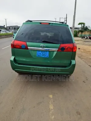 Toyota Sienna 2006 Green