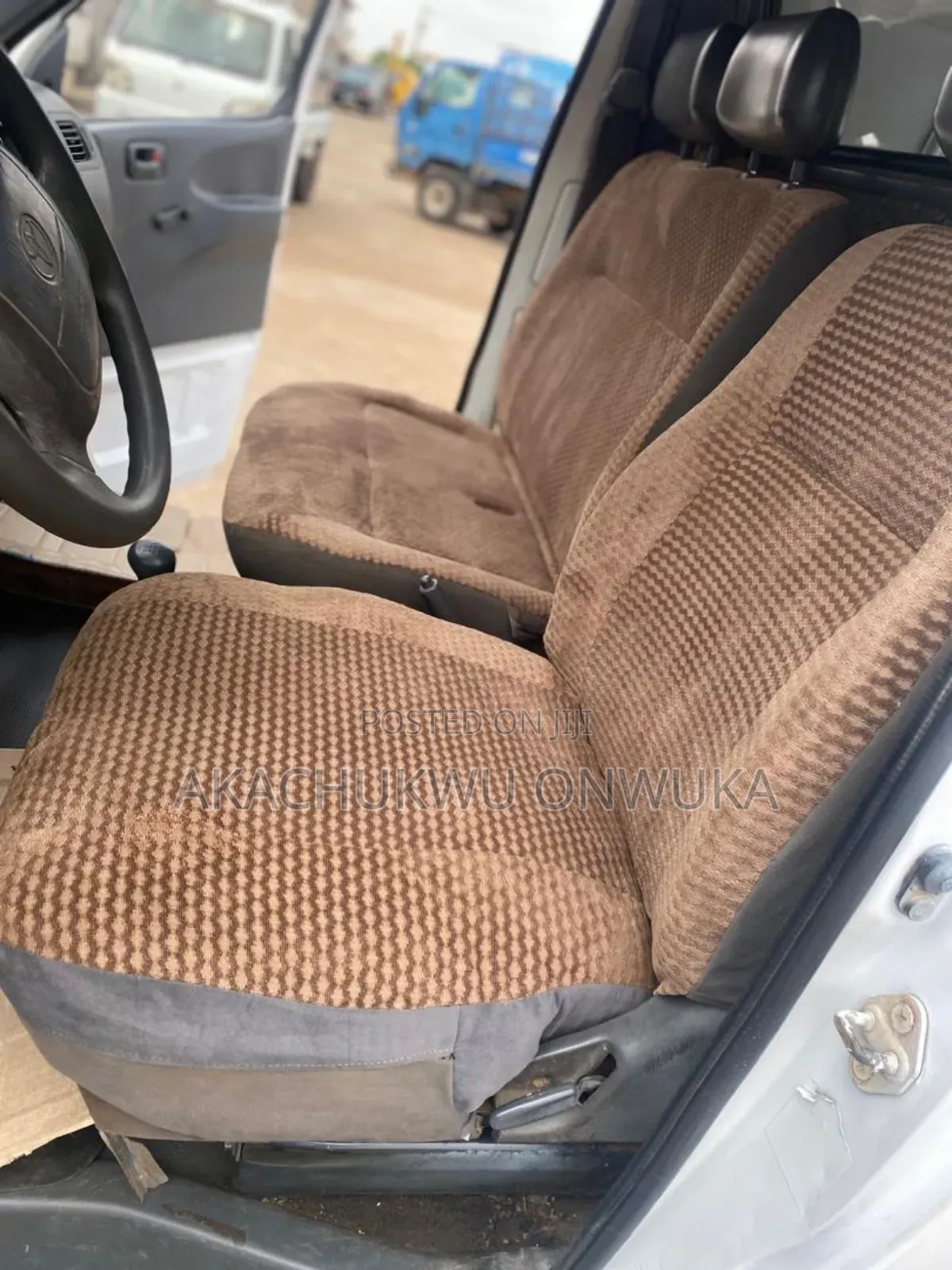Toyota HiAce 2007 White