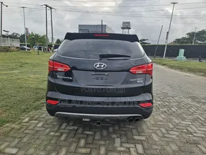Hyundai Santa Fe 2015 Black