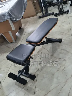Adjustable Weight Bench – Incline/Decline, Leg Lock
