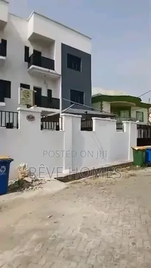 5bdrm Duplex in Ogudu GRA for rent