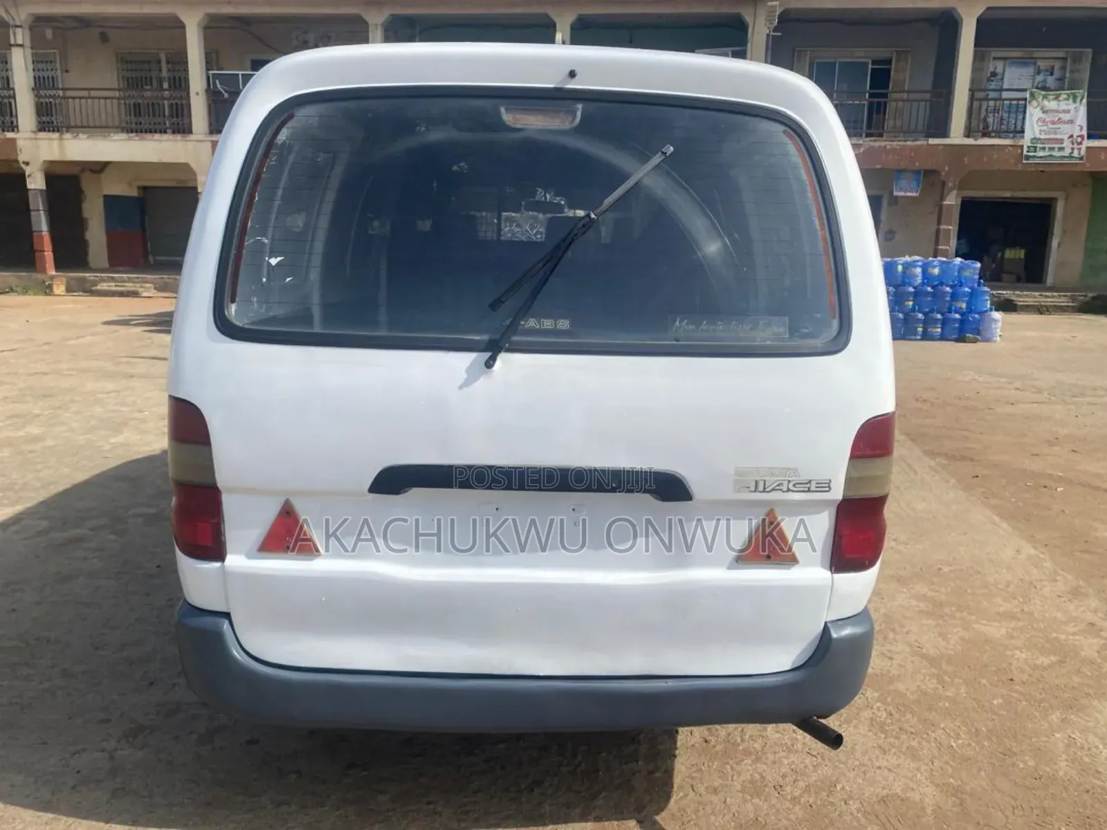 Toyota HiAce 2007 White