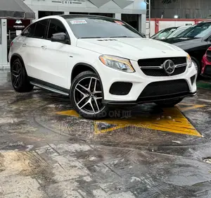 Mercedes-Benz GLE-Class 2016 White