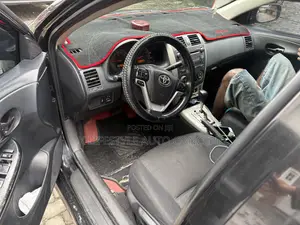 Toyota Corolla 2010 Black