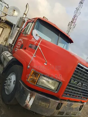 Mack CH Head
