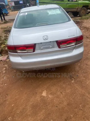 Honda Accord 2002 Silver