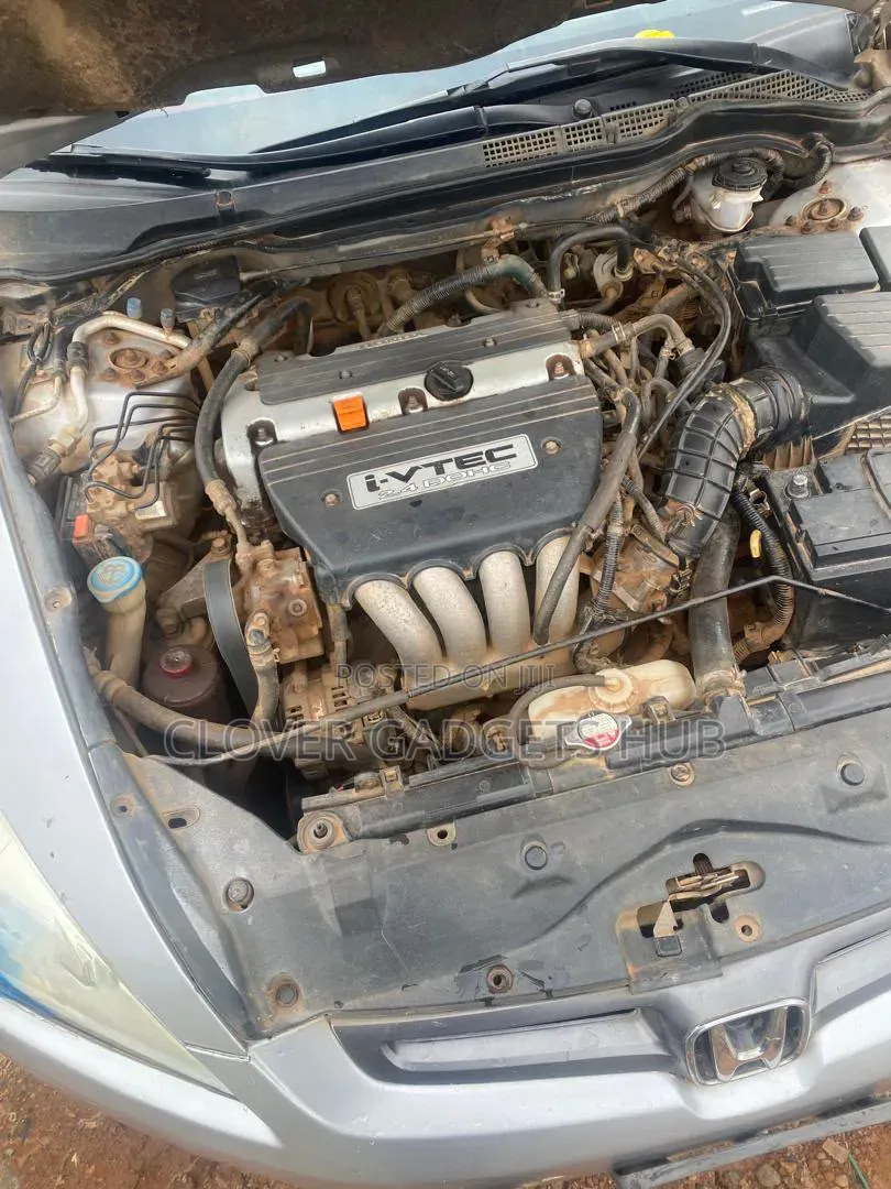 Honda Accord 2002 Silver