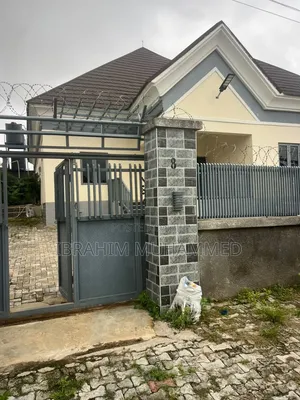 3bdrm Bungalow in Goshen Villa Estate, FHA for sale