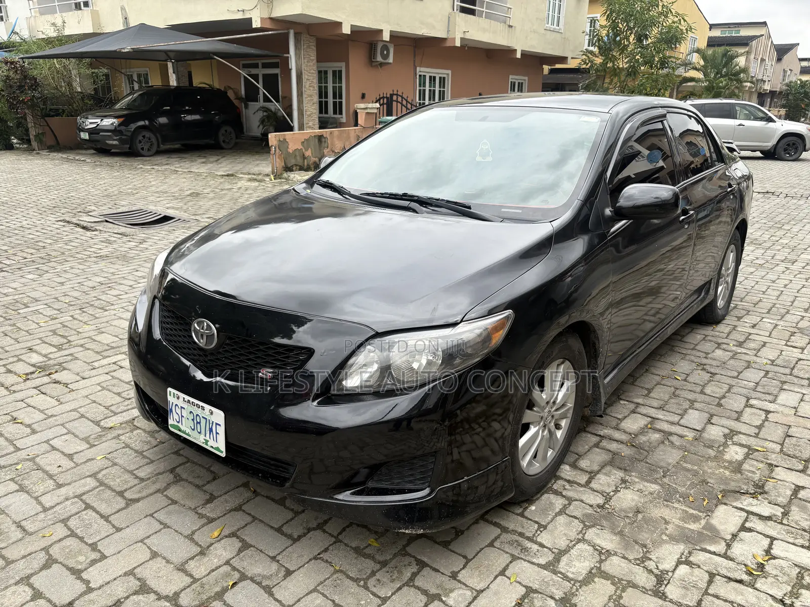 Toyota Corolla 2010 Black