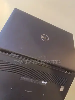Laptop Dell Latitude 3520 16GB Intel Core i5 SSD 256GB