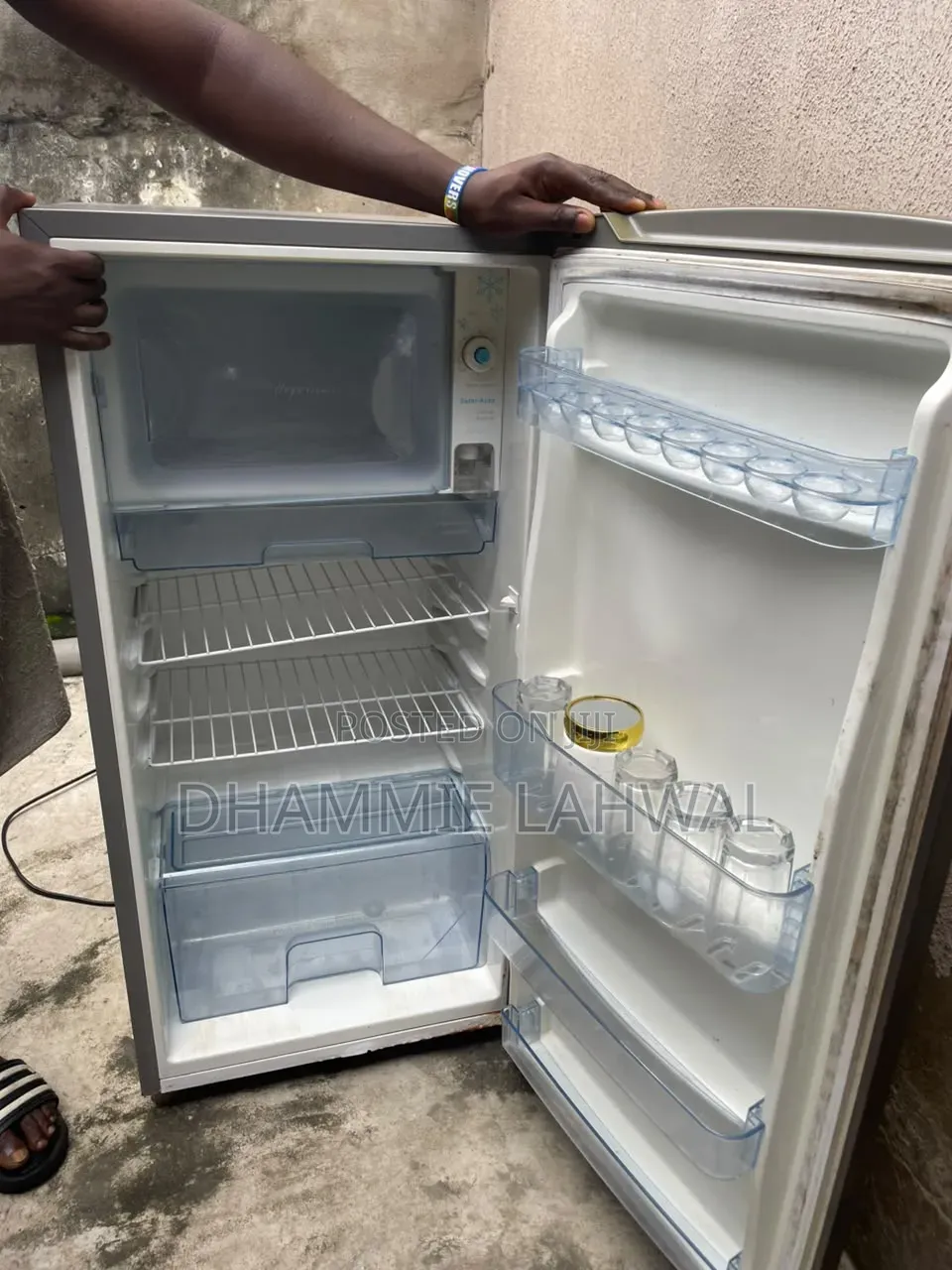 Refrigerator