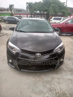 Toyota Corolla 2015 Black
