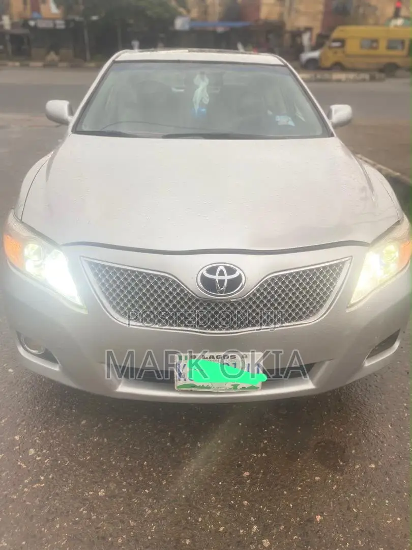 Toyota Camry 2008 Silver
