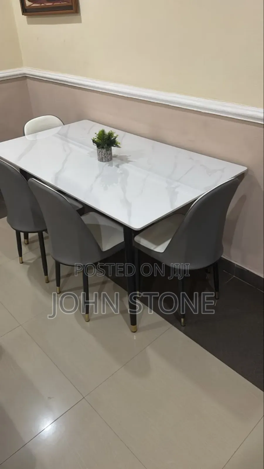 Dinning Table