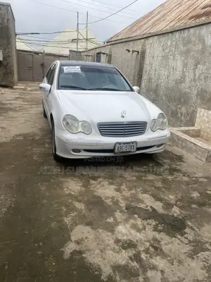 Mercedes-Benz C240 2004 White
