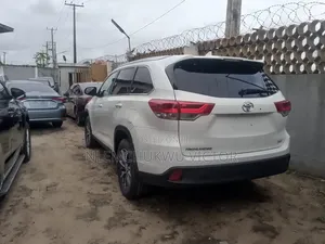 Toyota Highlander 2019 White