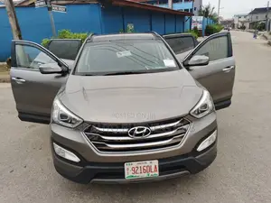 Hyundai Santa Fe GLS 4dr SUV (3.3L 6cyl 6A) 2015 Gray