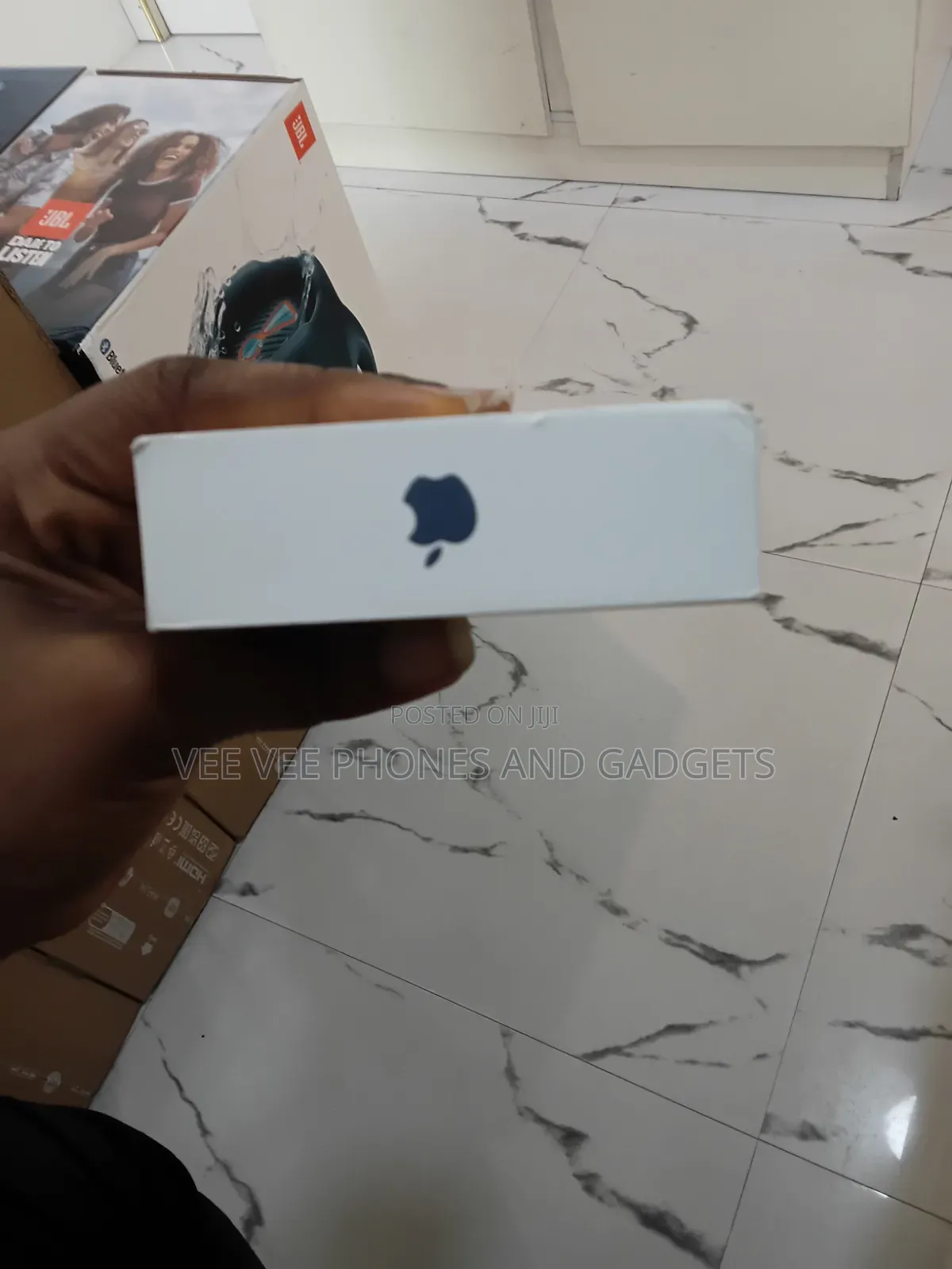New Apple iPhone 16 128 GB Green