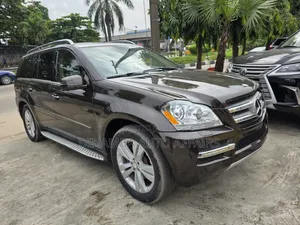 Mercedes-Benz GL-Class 2012 Brown
