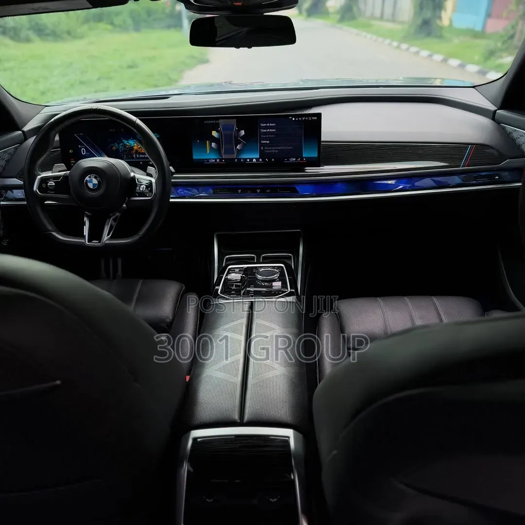 BMW 760 2023 Gray