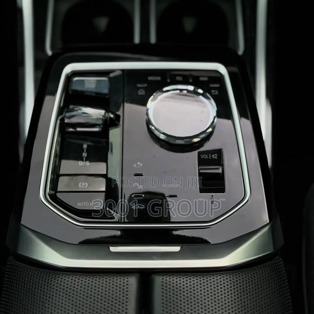 BMW 760 2023 Gray