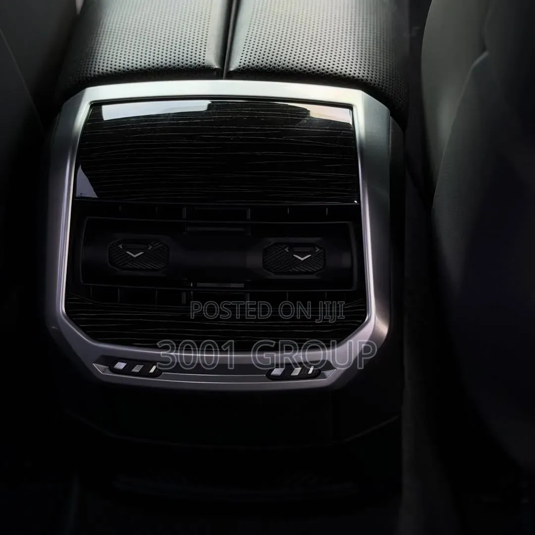 BMW 760 2023 Gray
