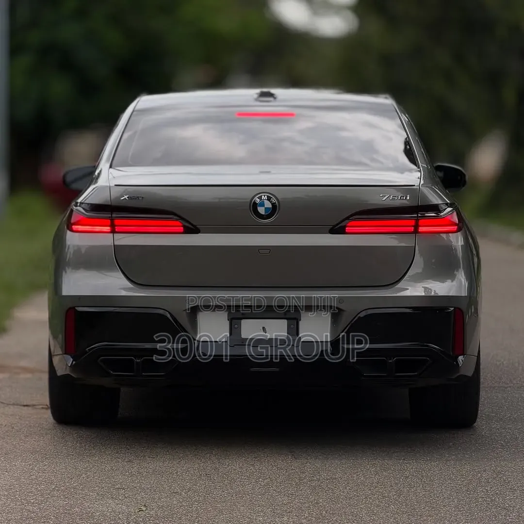 BMW 760 2023 Gray