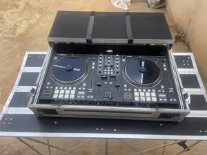 DJ Controller