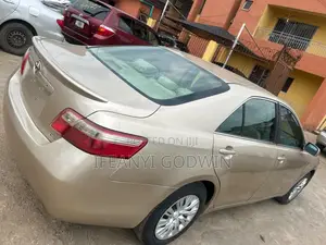 Toyota Camry 2008 Gold