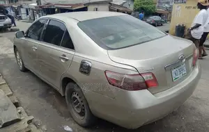 Toyota Camry 2007 Gold