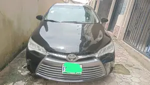 Toyota Camry XLE 4dr Sedan (3.5L 6cyl 6A) 2015 Black