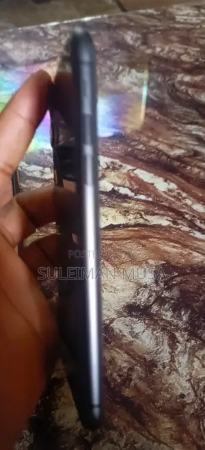 Apple iPhone 11 64 GB Black