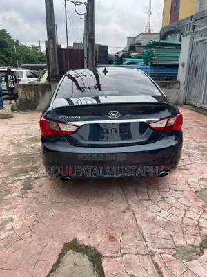 Hyundai Sonata Limited 2.0T Sedan (2.0L 4cyl 6A) 2013 Gray