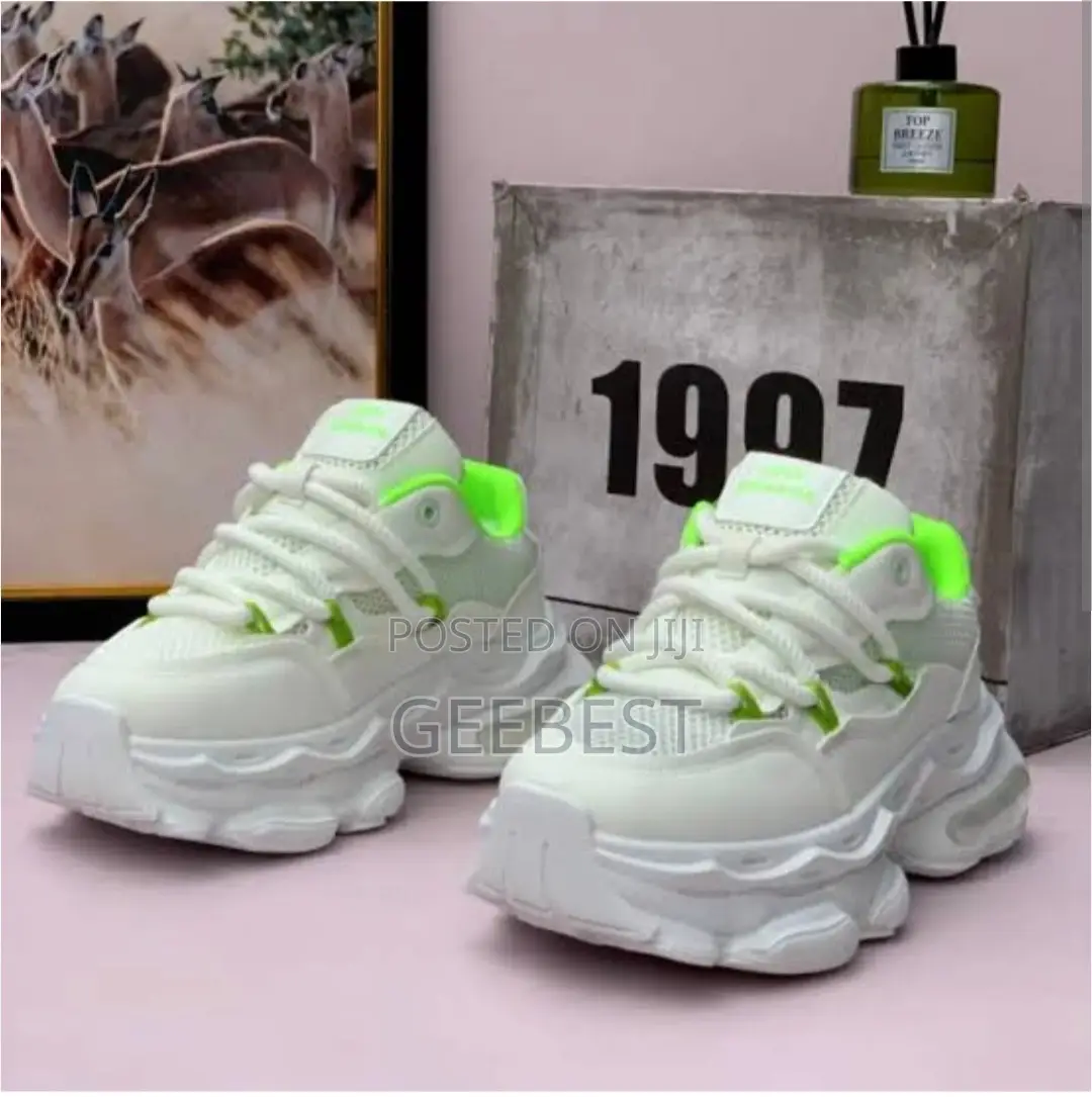 Premium Unisex Sneakers - Comfortable Trendy
