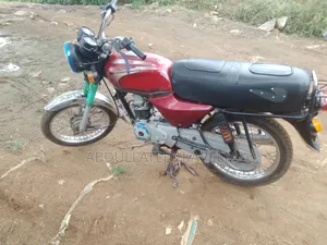 Bajaj Boxer 100 2022 Red