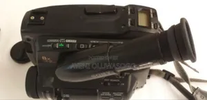 Sony CCD-TR 50E Video Camera