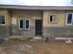 1bdrm Bungalow in Gwarinpa for rent