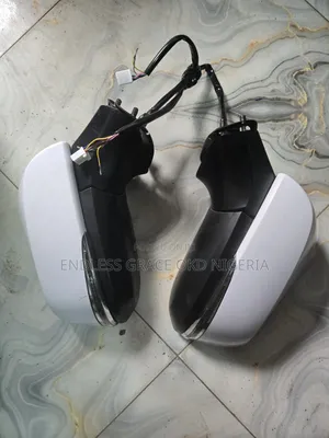 Complete Side Mirror Toyota Cross Available