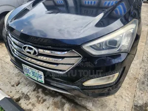 Hyundai Santa Fe 2015 Black