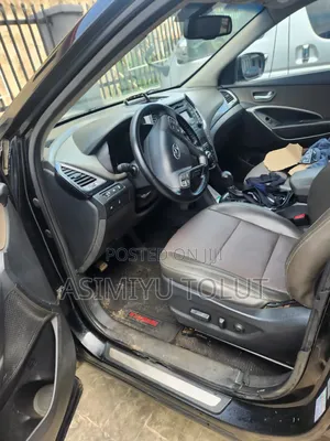 Hyundai Santa Fe 2015 Black